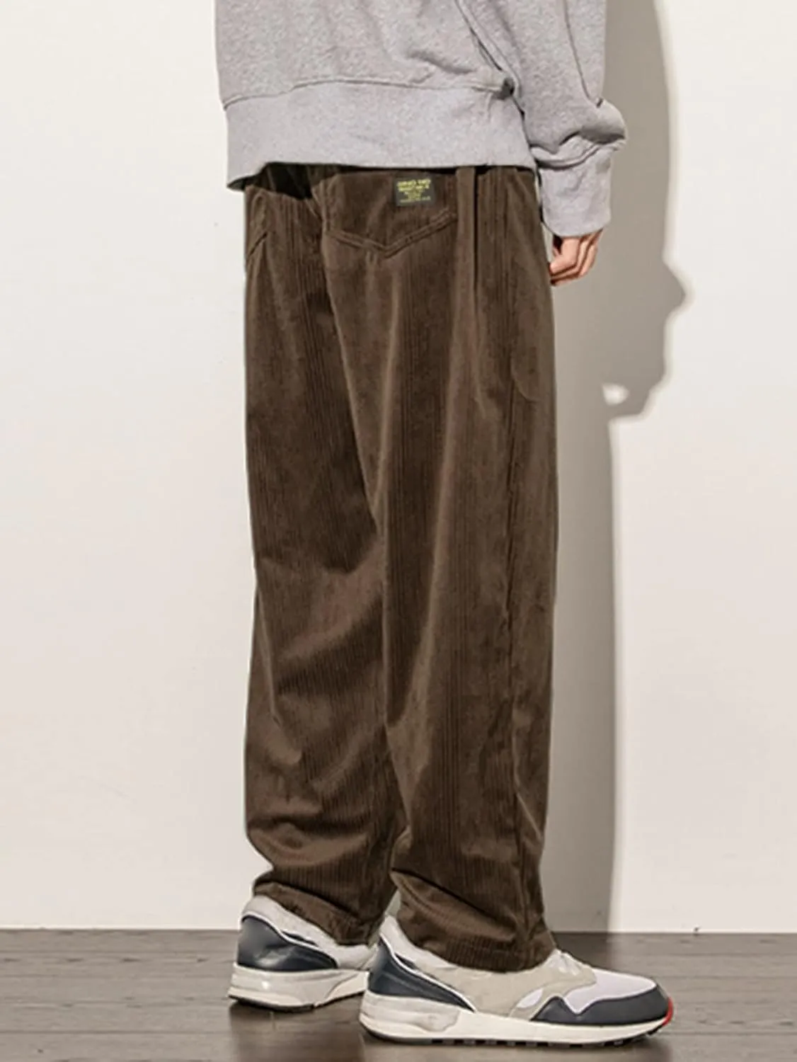Floerns Men's Loose Fit Corduroy Elastic Waist Slant Pocket Straight Leg Pants