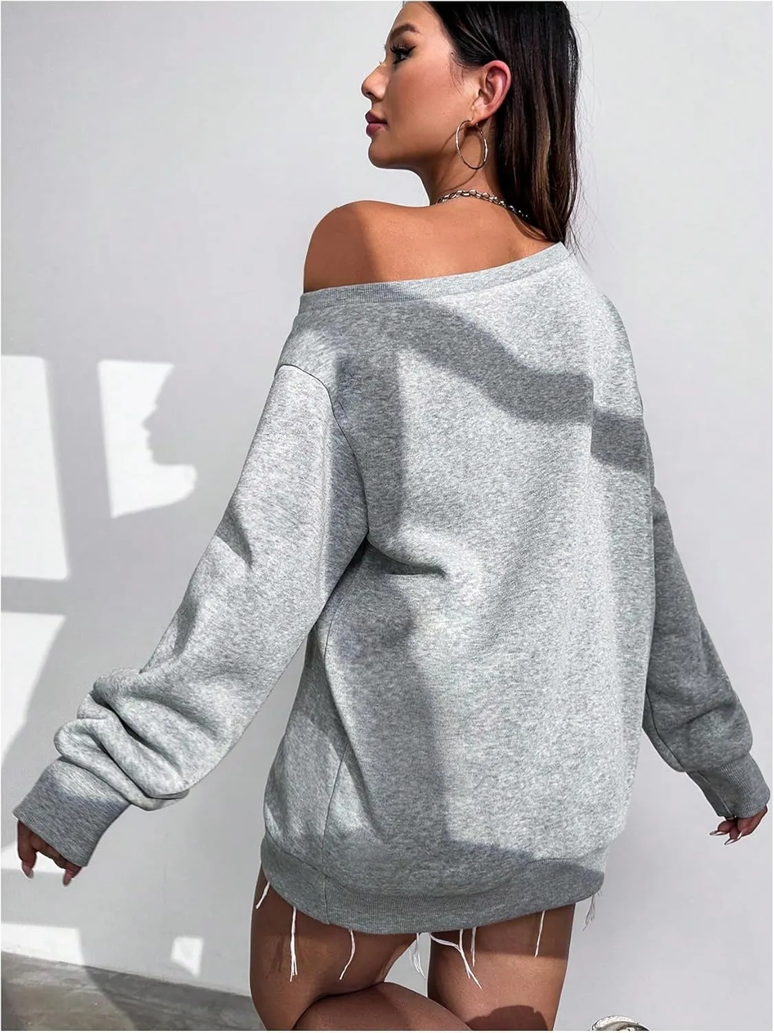 Women's Off The Shoulder Sweatshirt Drop Shoulder Long Sleeve Pullover Tops Trendy Fall Outfits